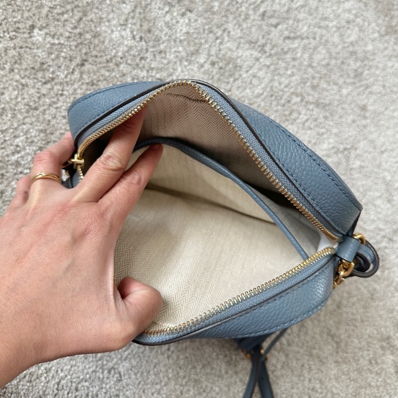 SOLD | Tory Burch Brunnera Blue McGraw Camera Bag Like New - Picture 13 of 16